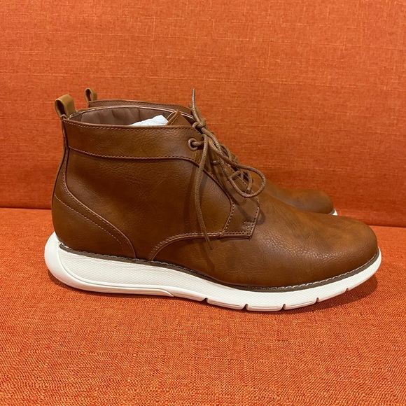Nautica Men\'s Tan Chukka Boots main image 7